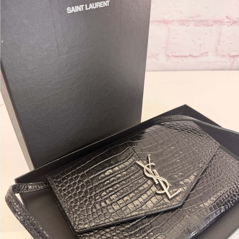 Saint Laurent Cassandra Black Croc-Embossed Envelope Wallet Crossbody Bag - Picture 13 of 15